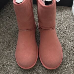UGG W Classic Short II Boots